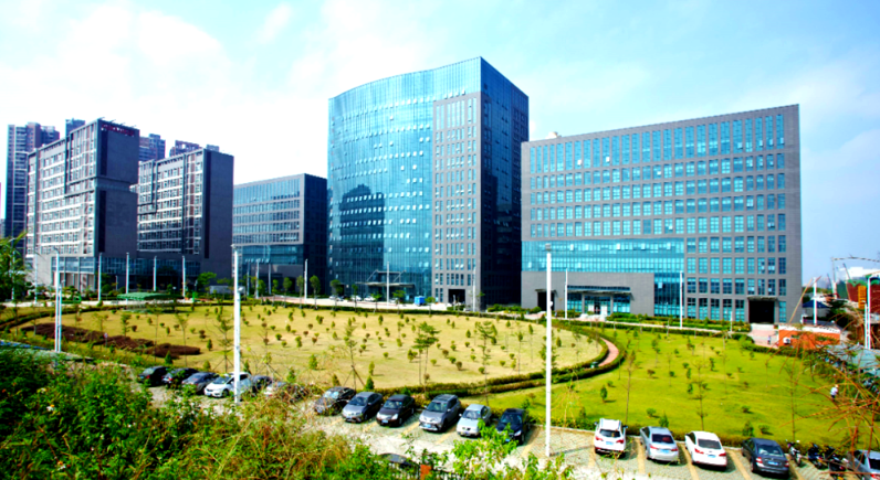 三亚海棠湾阿冬网络科技工作室同城建站技术架构与前后端分离方案解析